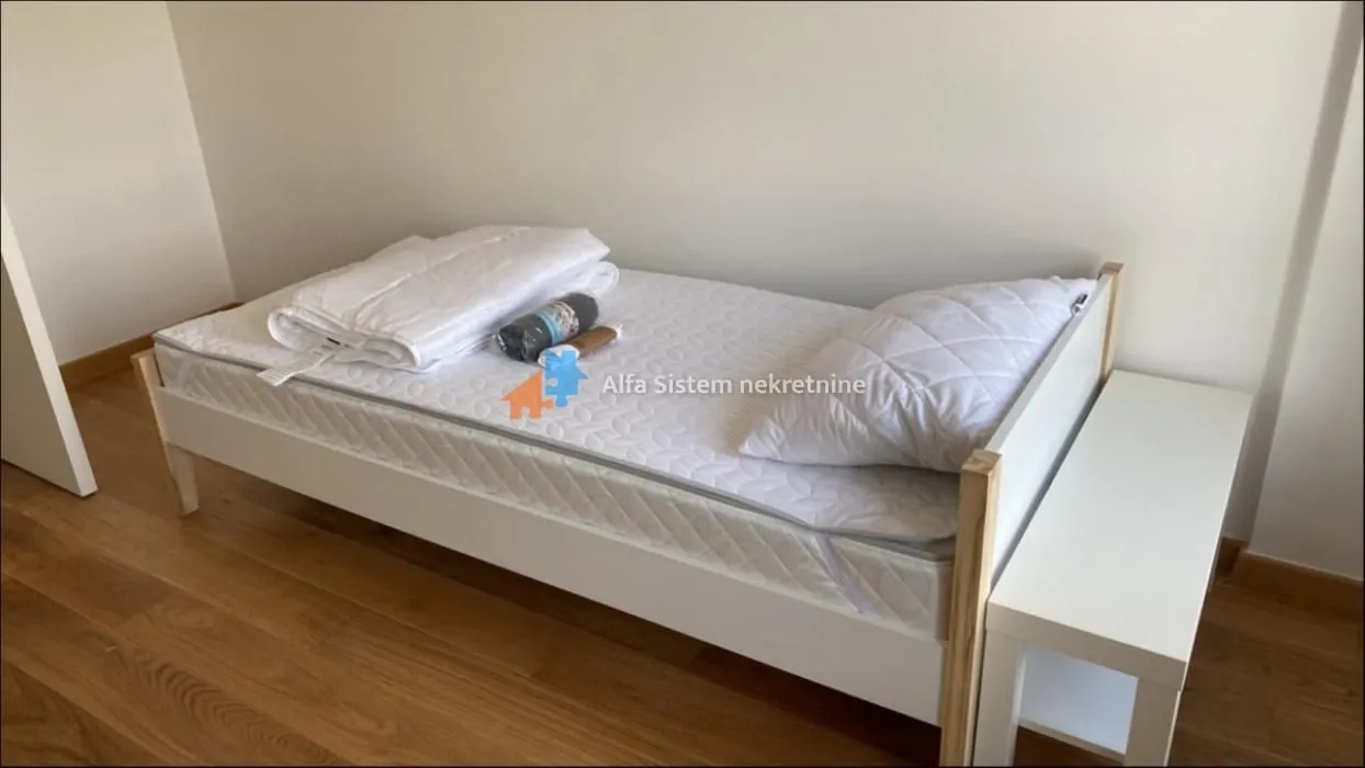 Izdavanje, trosoban stan, 112m², Novi Beograd Blok 65, Novi Beograd Sve Podlokacije