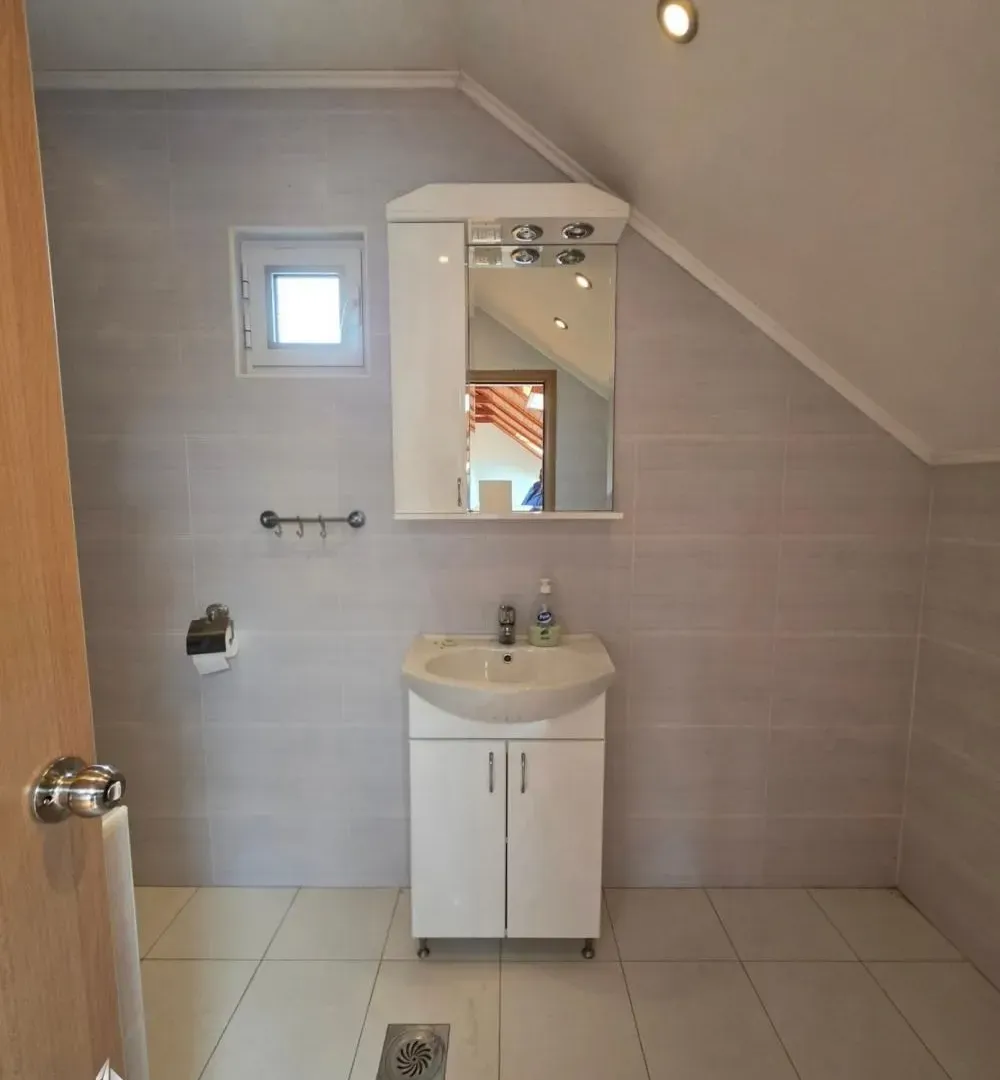 Prodaja, kuća, 166m², Baćevac, Barajevo