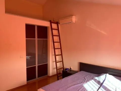 Izdavanje, kuća, 240m², Donja Gorica, Podgorica - image 3