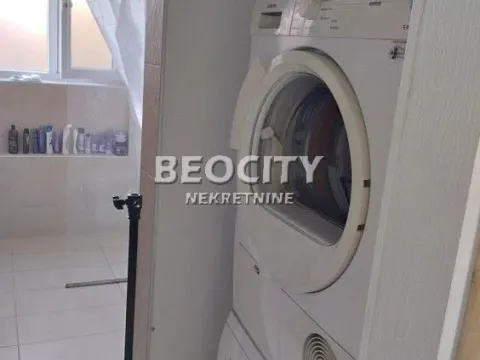 Prodaja, dvosoban stan, 72m², Centar, Novi Sad - image 9