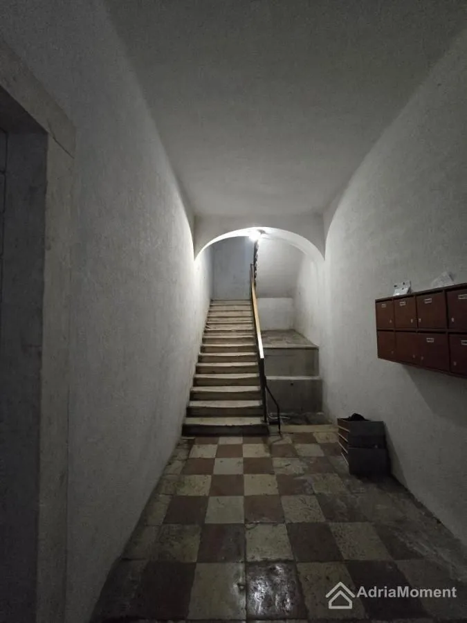 Sale, three bedroom apartment, 72m², Kotor, Crna Gora