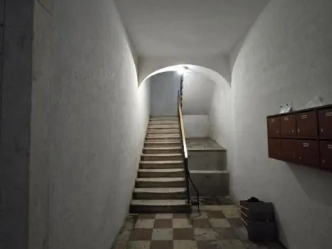 Prodaja, trosoban stan, 72m², Kotor, Crna Gora - image 13