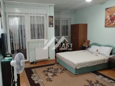 Izdavanje, jednosoban stan, 35m², Nova Detelinara, Novi Sad Sve Podlokacije