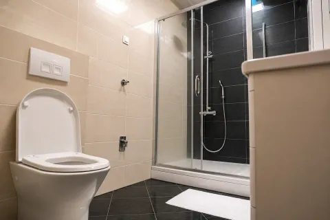 Rent, three bedroom apartment, 140m², Krivi Most, Podgorica - image 17