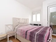 Izdavanje, dvosoban stan, 64m², City Kej, Podgorica - image 6