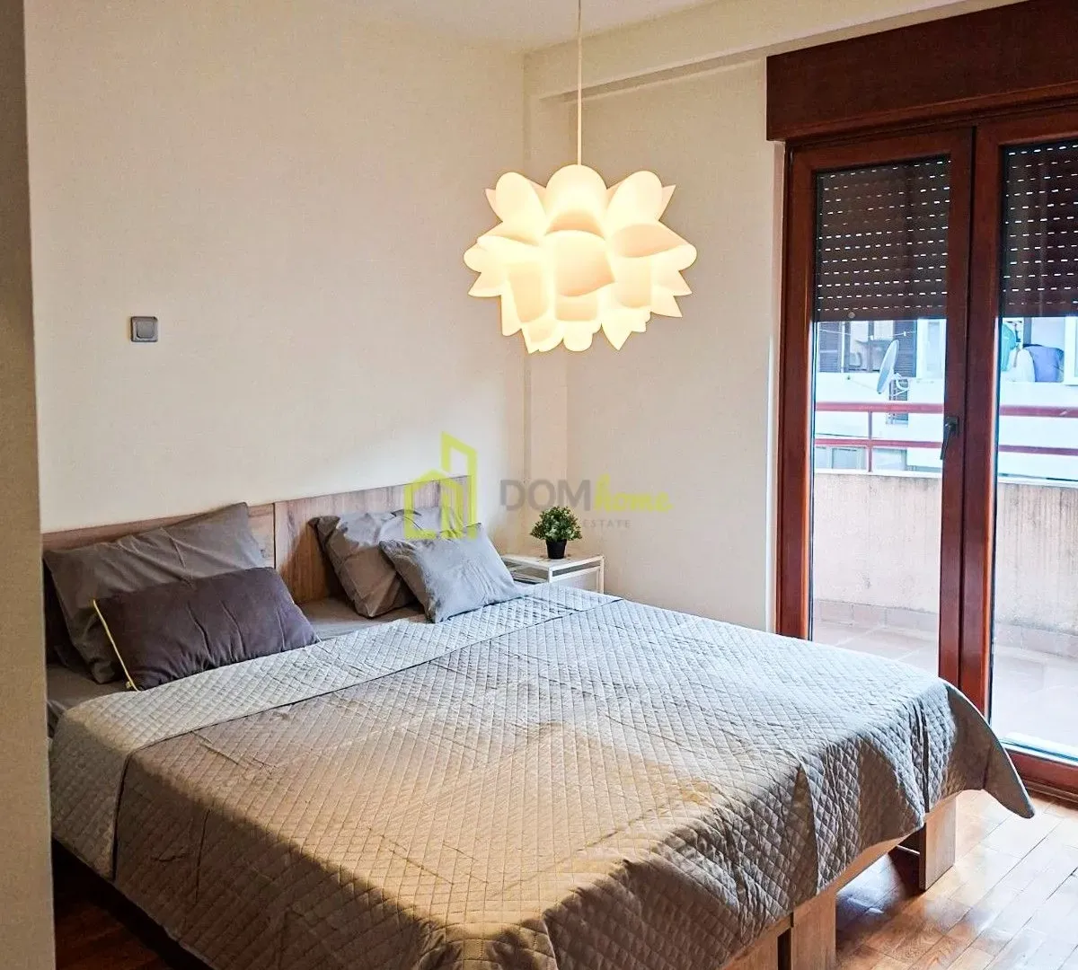 Izdavanje, trosoban stan, 108m², Malo Brdo, Podgorica