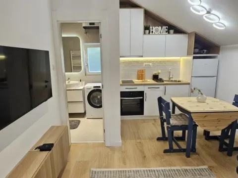 Izdavanje, stan, 36m², Centar, Novi Sad - image 2