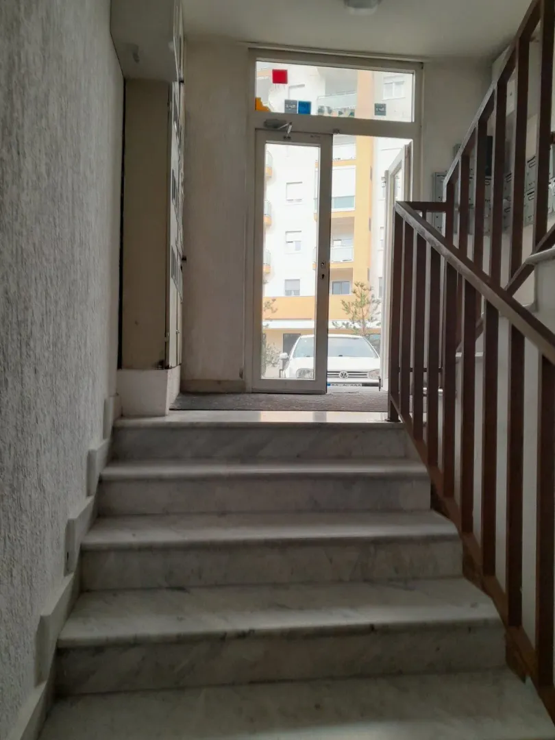 Izdavanje, trosoban stan, 74m², Zagorič, Podgorica