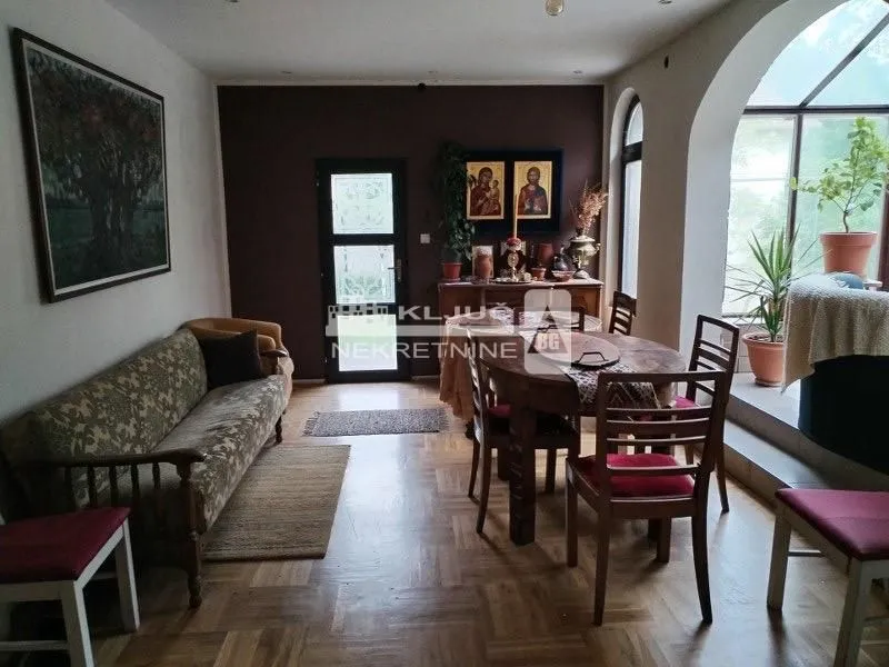 Prodaja, kuća, 2940m², Miljakovac, Rakovica