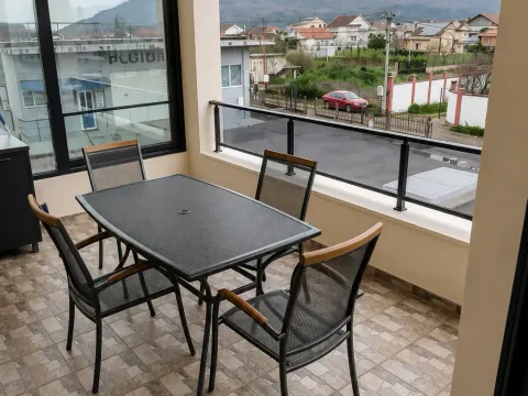 Prodaja, kuća, 270m², Gornja Gorica, Podgorica - image 7