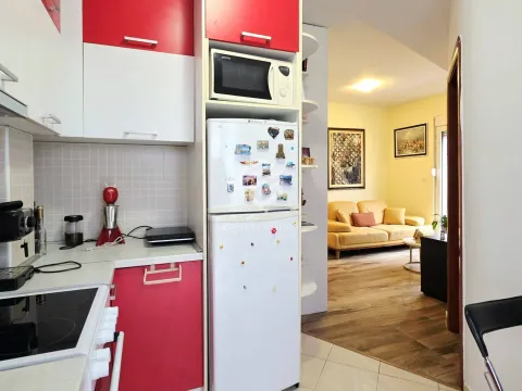 Sale, one bedroom apartment, 35m², Tološi, Podgorica - image 3