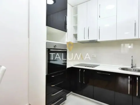 Rent, one bedroom apartment, 50m², City Kvart, Podgorica - image 3