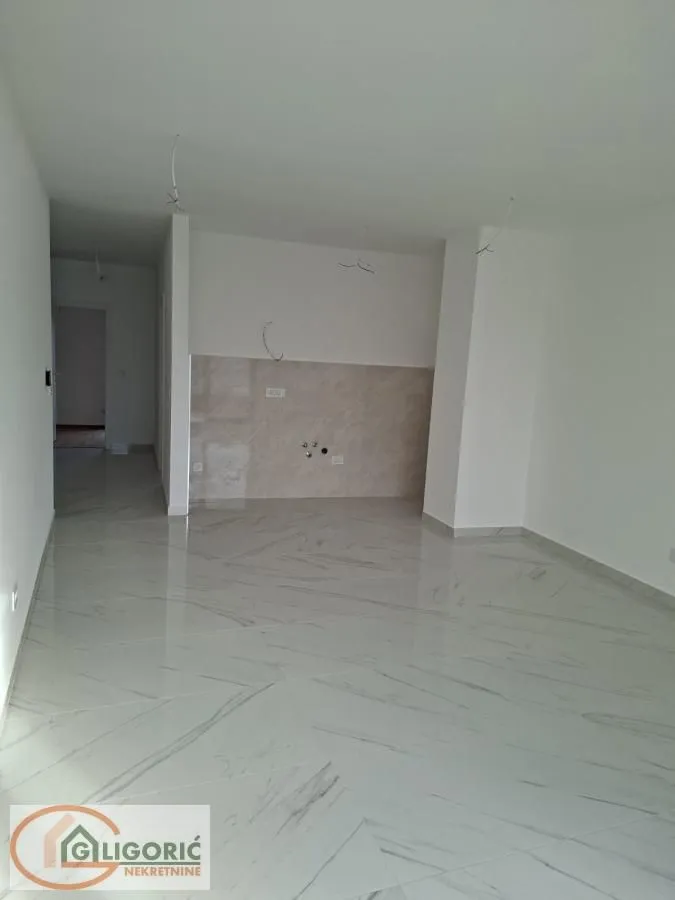 Prodaja, dvosoban stan, 77m², Pančevo, Srbija