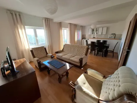 Izdavanje, dvosoban stan, 70m², Radanovići, Kotor - image 3