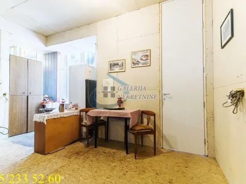 Sale, two bedroom apartment, 86m², Kalenić Pijaca, Vračar Sve Podlokacije - image 20