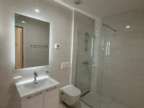 Sale, three bedroom apartment, 105m², Stari Aerodrom, Podgorica - image 9