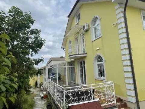 Izdavanje, kuća, 399m², Veternik, Novi Sad Sve Podlokacije - image 2