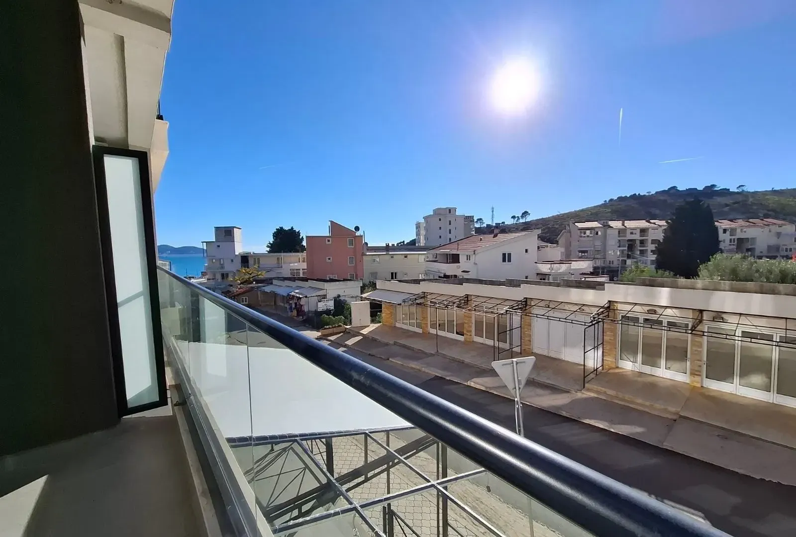 Sale, one bedroom apartment, 61m², Sutomore, Bar