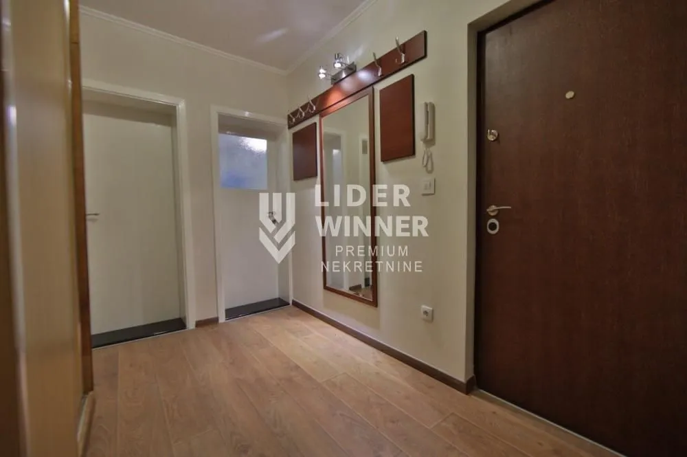 Prodaja, trosoban stan, 58m², Stari Grad, Beograd