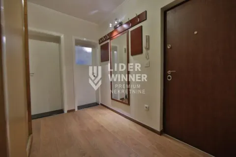 Prodaja, trosoban stan, 58m², Stari Grad, Beograd - image 2