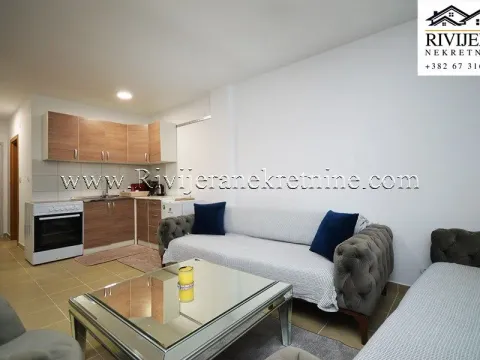 Sale, one bedroom apartment, 48m², Bečići, Budva - image 3
