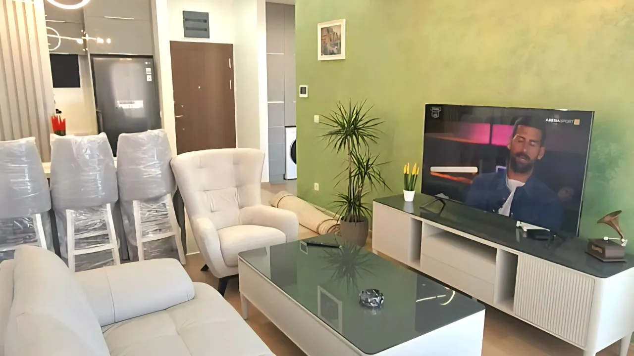 Izdavanje, jednosoban stan, 45m², Centar, Bar