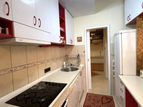 Izdavanje, dvosoban stan, 65m², Centar, Podgorica - image 4