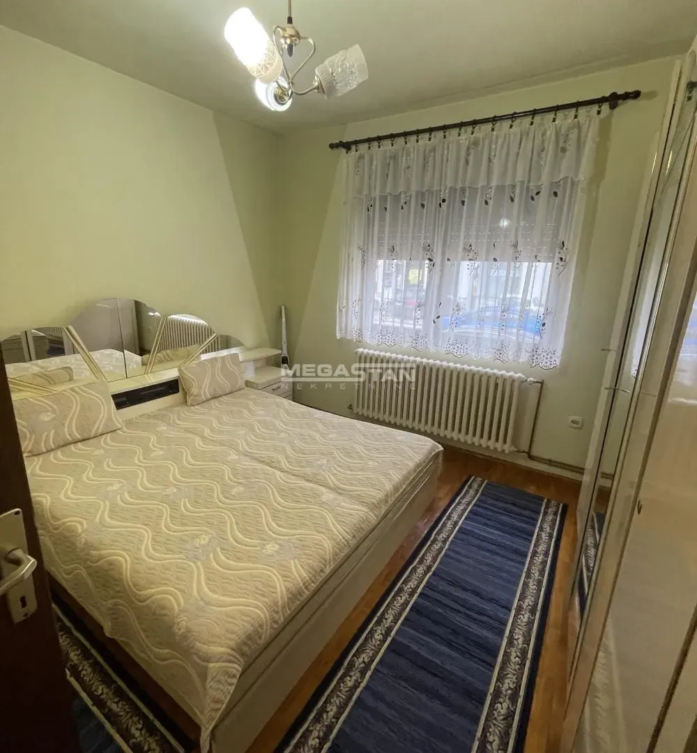 Prodaja, kuća, 363m², Centar, Zrenjanin