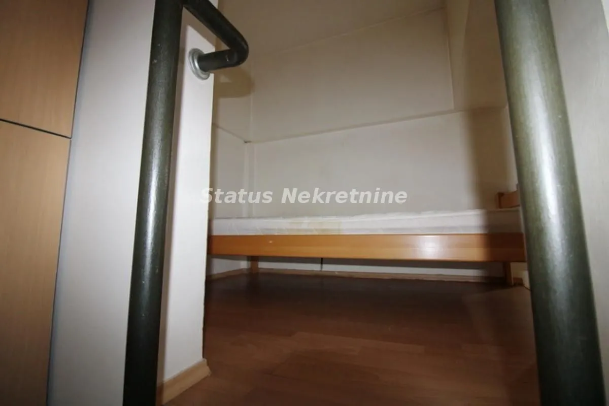 Rent, studio apartment, 27m², Bulevar Oslobodjenja, Novi Sad Sve Podlokacije
