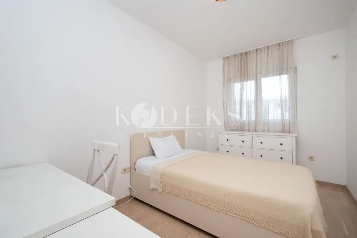 Izdavanje, dvosoban stan, 71m², City Kvart, Podgorica