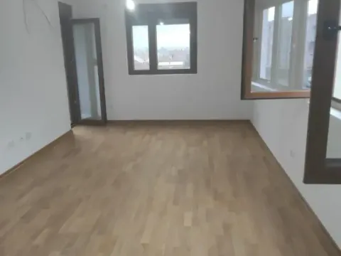 Prodaja, dvosoban stan, 56m², Stari Aerodrom, Podgorica - image 6