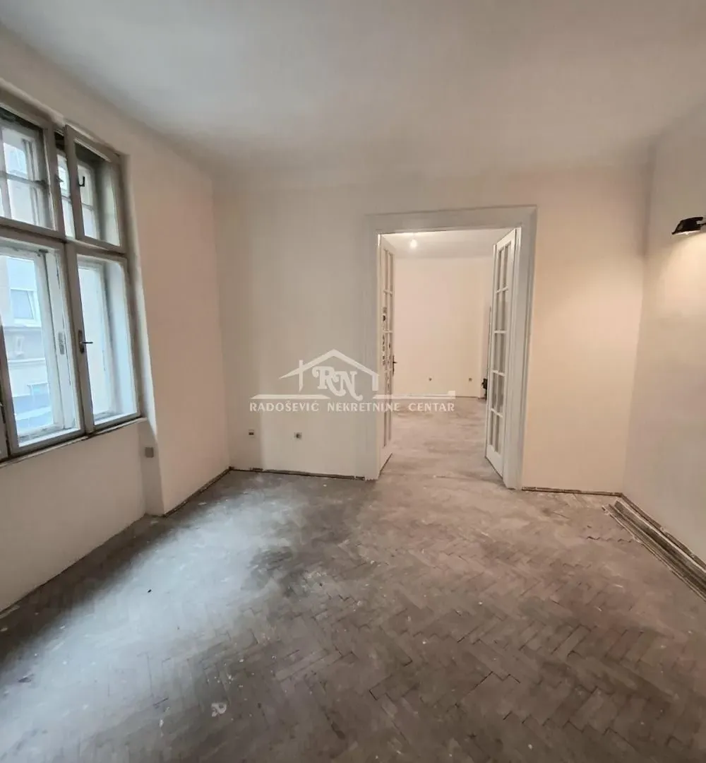 Sale, four bedroom apartment, 91m², Stari Grad, Beograd