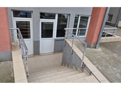 Sale, office space, 52m², Durlan, Niš - image 16