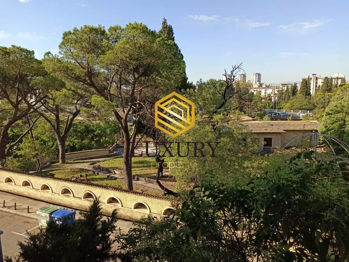 Rent, three bedroom apartment, 90m², Centar, Podgorica