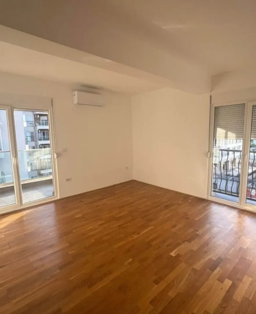 Rent, two bedroom apartment, 62m², Stari Aerodrom, Podgorica