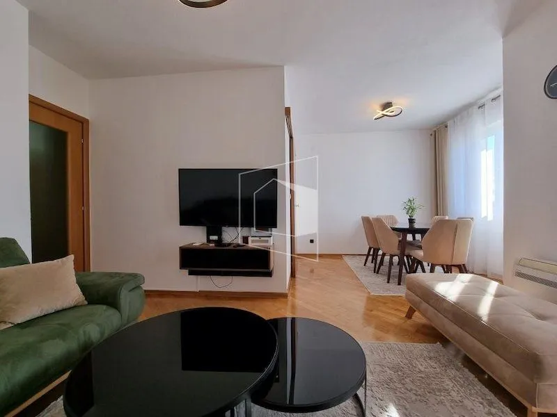 Rent, apartment, 87m², Stari Aerodrom, Podgorica