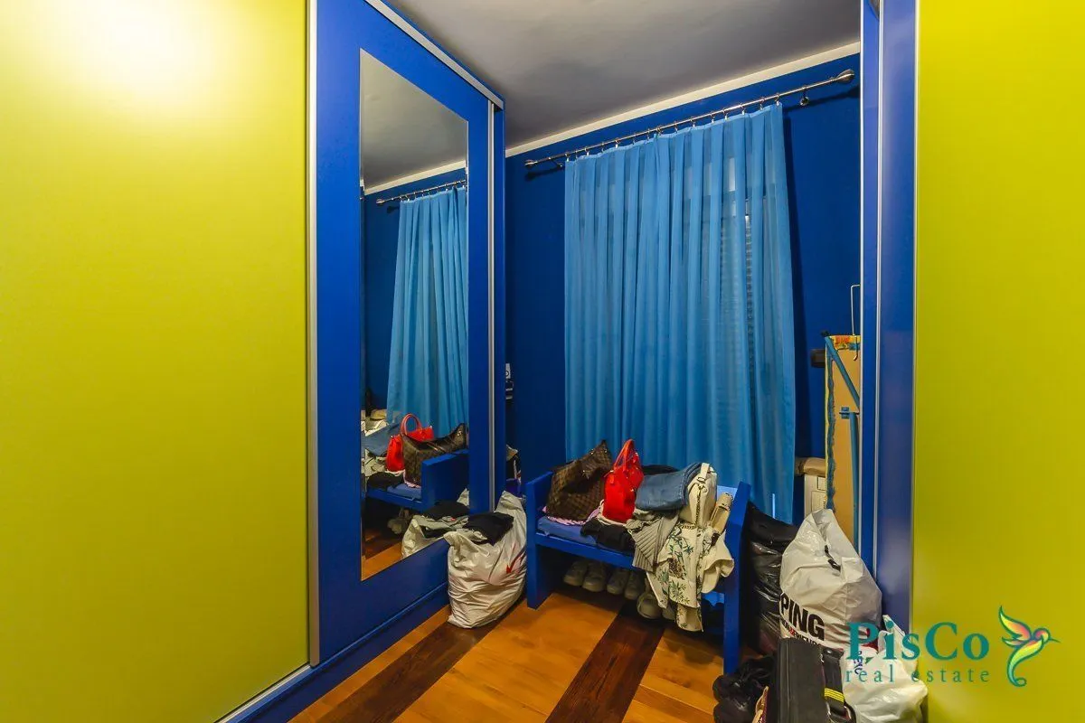 Prodaja, četvorosoban stan, 130m², Preko Morače, Podgorica