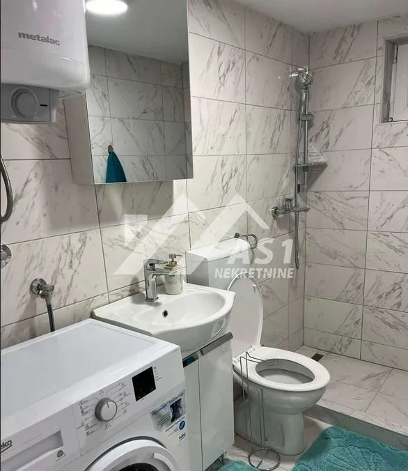 Izdavanje, kuća, 60m², Trandžament, Petrovaradin