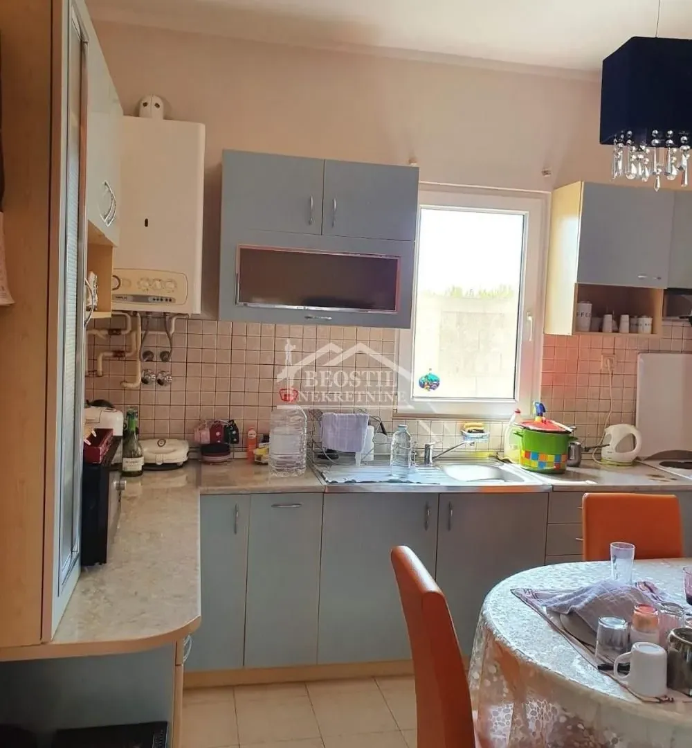 Prodaja, kuća, 155m², Ovča, Palilula Sve Podlokacije