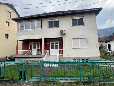 Prodaja, trosoban stan, 105m², Centar, Bijelo Polje - image 2