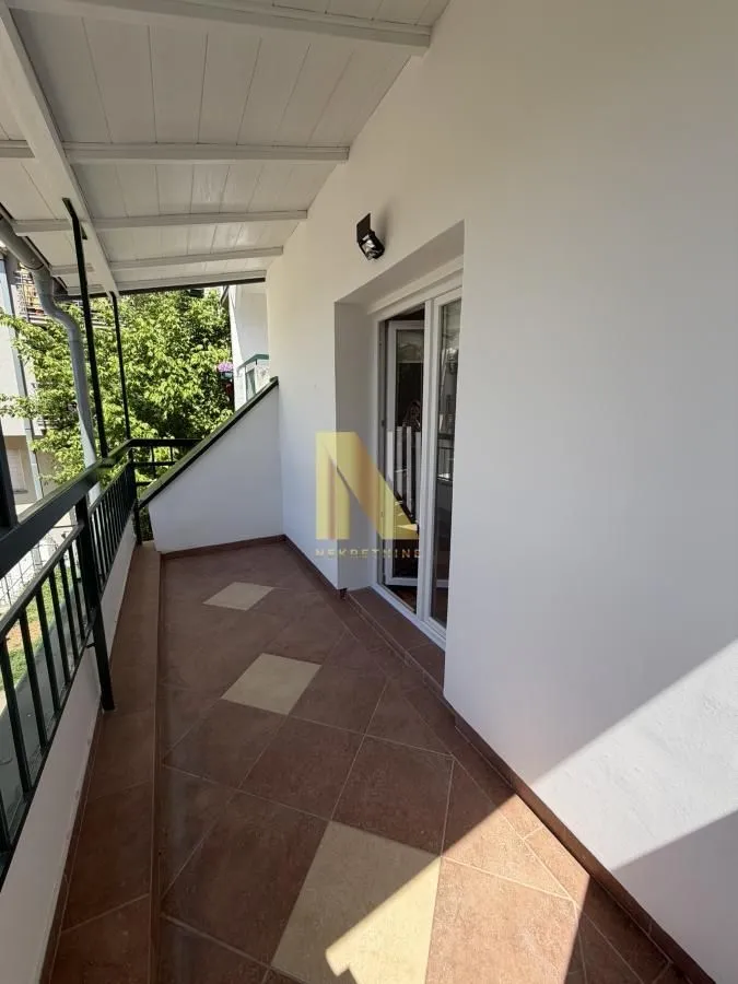 Prodaja, dvosoban stan, 55m², Adamovićevo Naselje, Novi Sad Sve Podlokacije