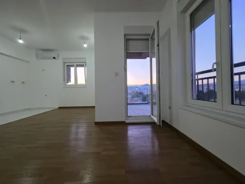 Rent, apartment, 70m², Zabjelo, Podgorica - image 3