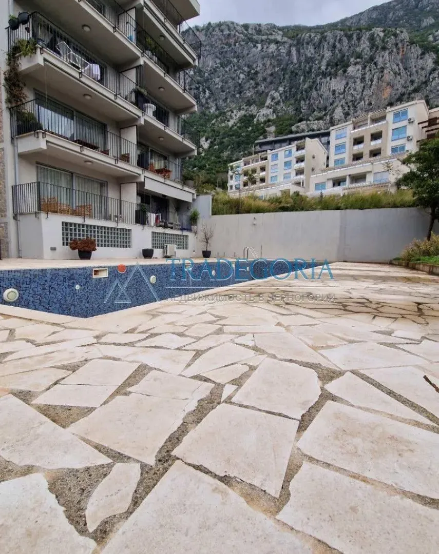 Prodaja, stan, 403m², Kotor, Crna Gora
