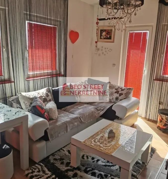 Rent, one bedroom apartment, 40m², Zeleno Brdo, Zvezdara Sve Podlokacije