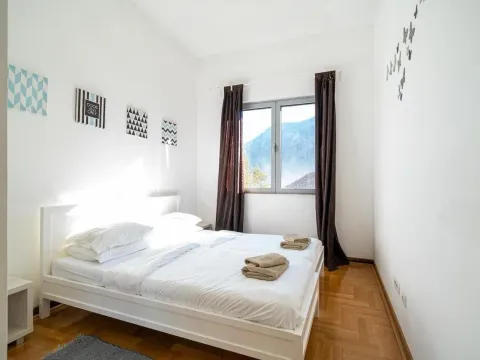 Prodaja, dvosoban stan, 84m², Morinj, Kotor - image 7