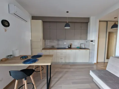 Prodaja, garsonjera, 32m², Bečići, Budva - image 6