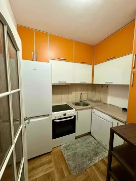 Izdavanje, jednosoban stan, 50m², Stari Aerodrom, Podgorica - image 3