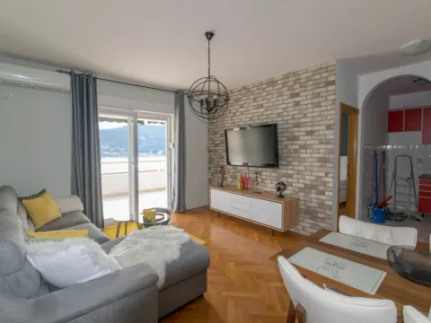Prodaja, stan, 56m², Kotor, Crna Gora - image 15