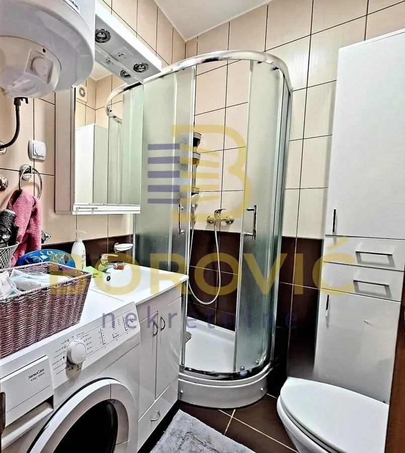 Sale, one bedroom apartment, 35m², Uciteljsko Naselje, Zvezdara Sve Podlokacije