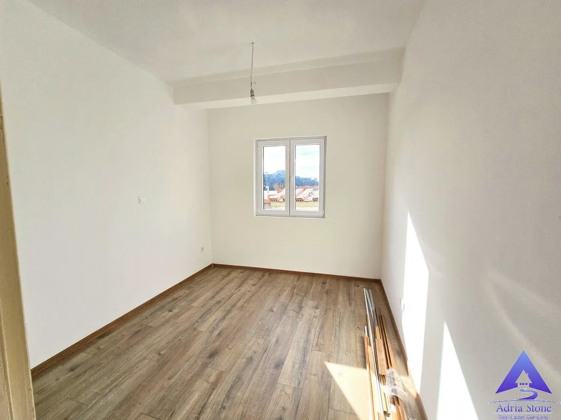 Sale, two bedroom apartment, 54m², Petrovac, Budva